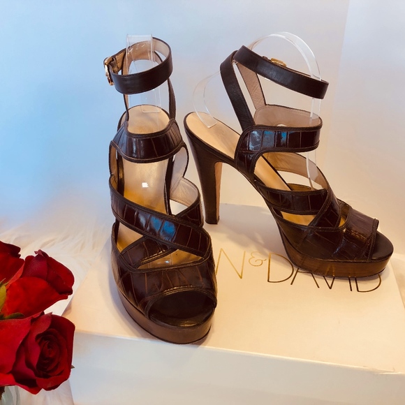 Joan & David Dk Brown Platform Sandal Heels - Picture 1 of 7